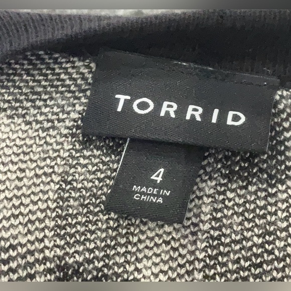 Torrid Plaid Black & Pink Cardigan - Picture 3 of 3